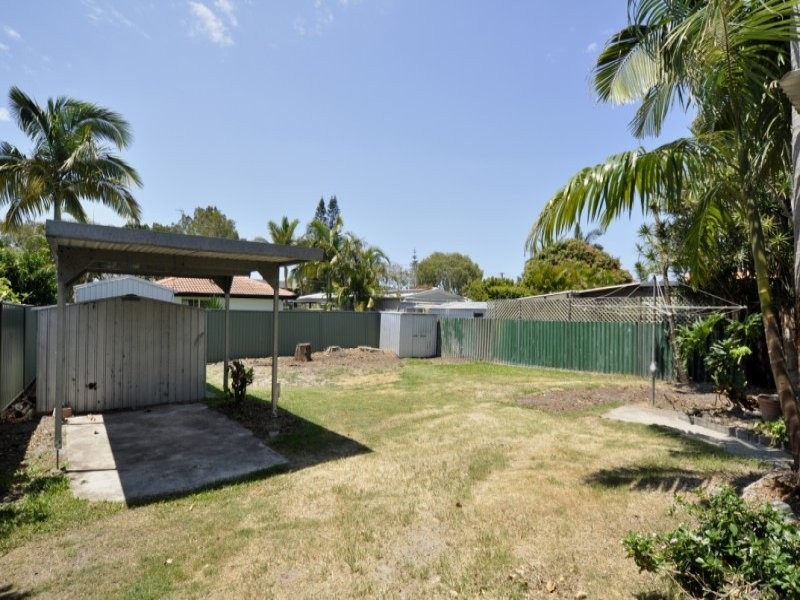 5 Swallow Avenue, Paradise Point QLD 4216