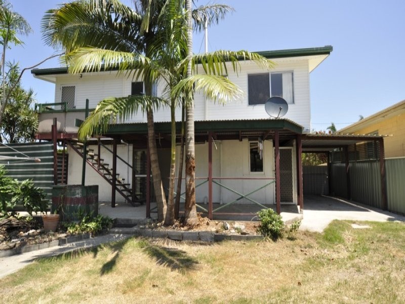 5 Swallow Avenue, Paradise Point QLD 4216