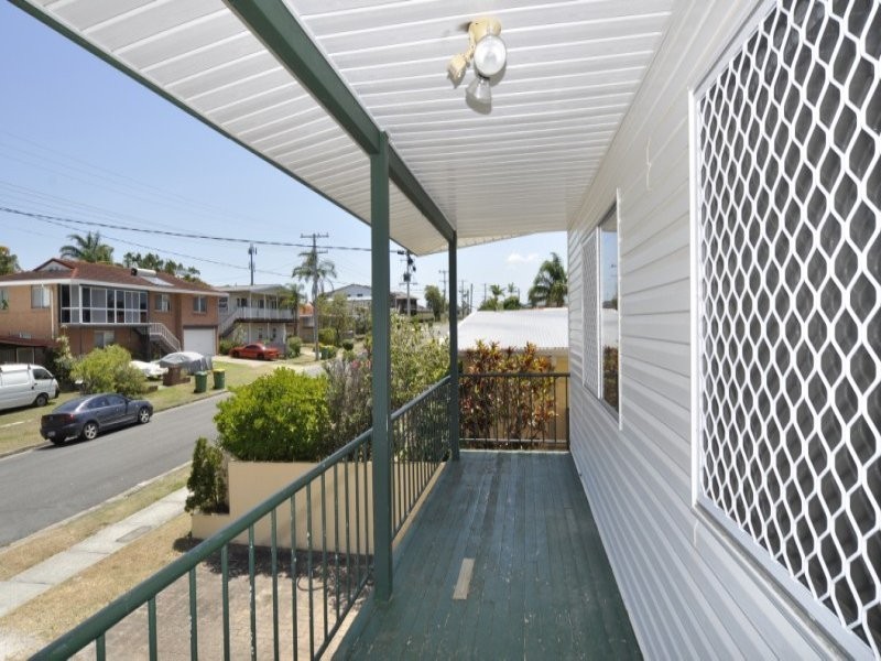 5 Swallow Avenue, Paradise Point QLD 4216