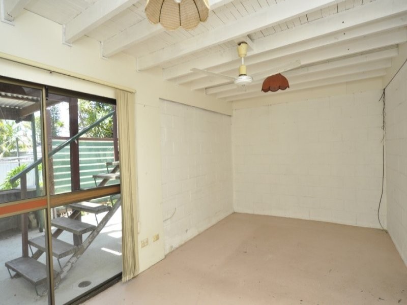 5 Swallow Avenue, Paradise Point QLD 4216