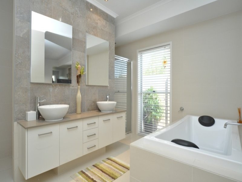 5 Ben Dalley Drive, Monterey Keys QLD 4212