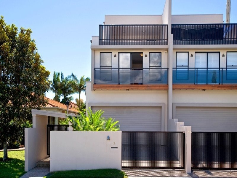 2/23 Abalone Avenue, Paradise Point QLD 4216