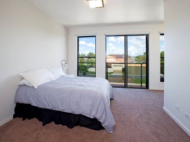 2/23 Abalone Avenue, Paradise Point QLD 4216