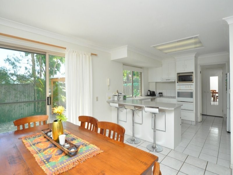 17/264 Oxley Drive, Coombabah QLD 4216