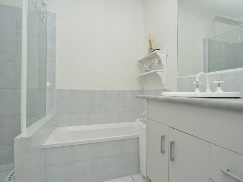 17/264 Oxley Drive, Coombabah QLD 4216