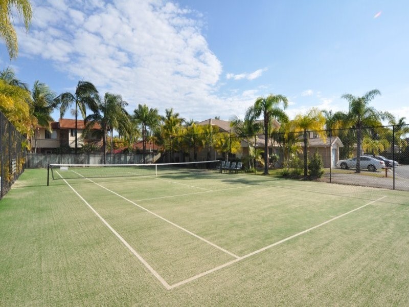 17/264 Oxley Drive, Coombabah QLD 4216