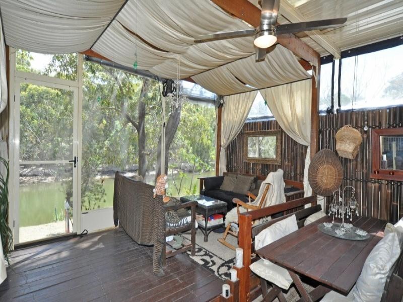 2/82 Kangaroo Avenue, Coombabah QLD 4216
