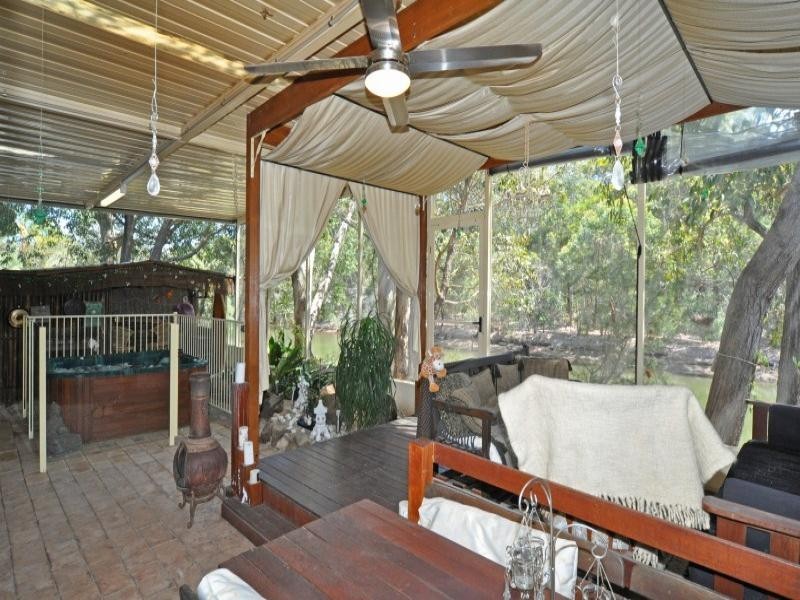 2/82 Kangaroo Avenue, Coombabah QLD 4216