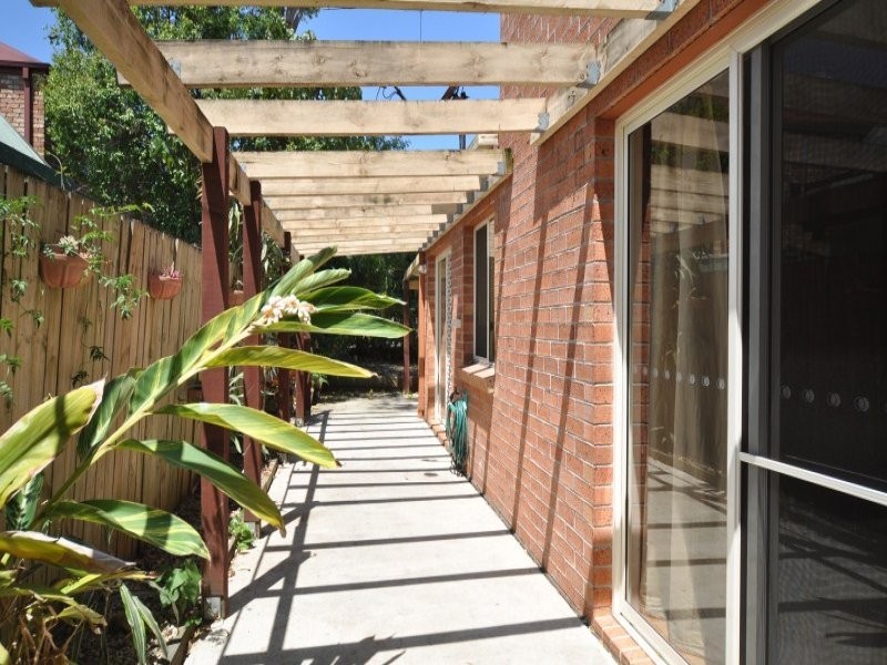 2/394 Pine Ridge Road, Coombabah QLD 4216