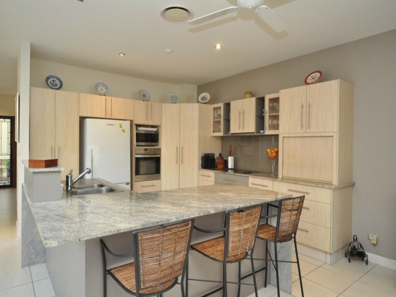 90/5201 Marine Drive West, Hope Island QLD 4212