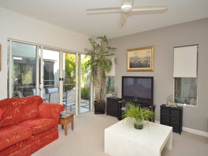 90/5201 Marine Drive West, Hope Island QLD 4212