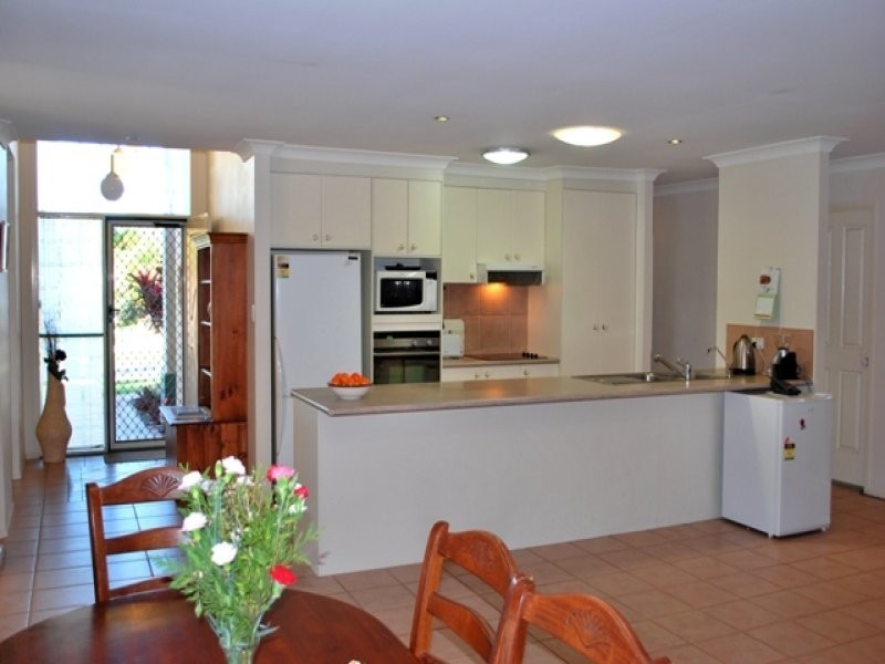 Parkwood QLD 4214