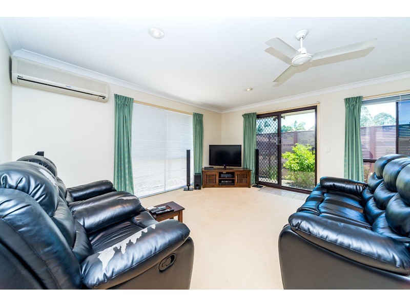 1/3 Sanctuary Court, Coombabah QLD 4216