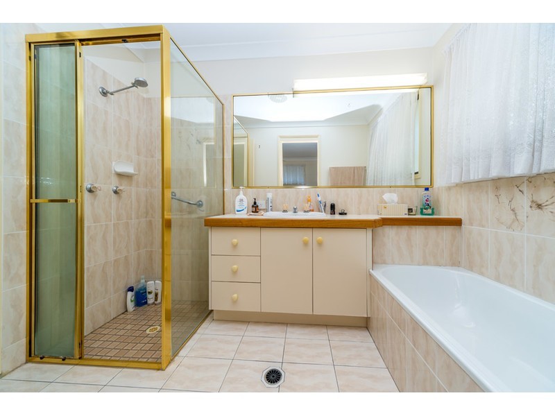 1/3 Sanctuary Court, Coombabah QLD 4216