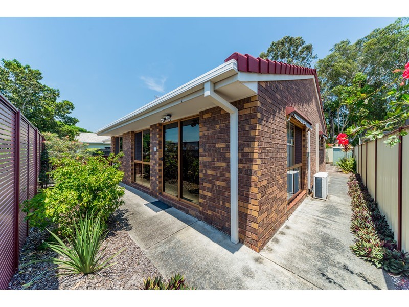 1/3 Sanctuary Court, Coombabah QLD 4216