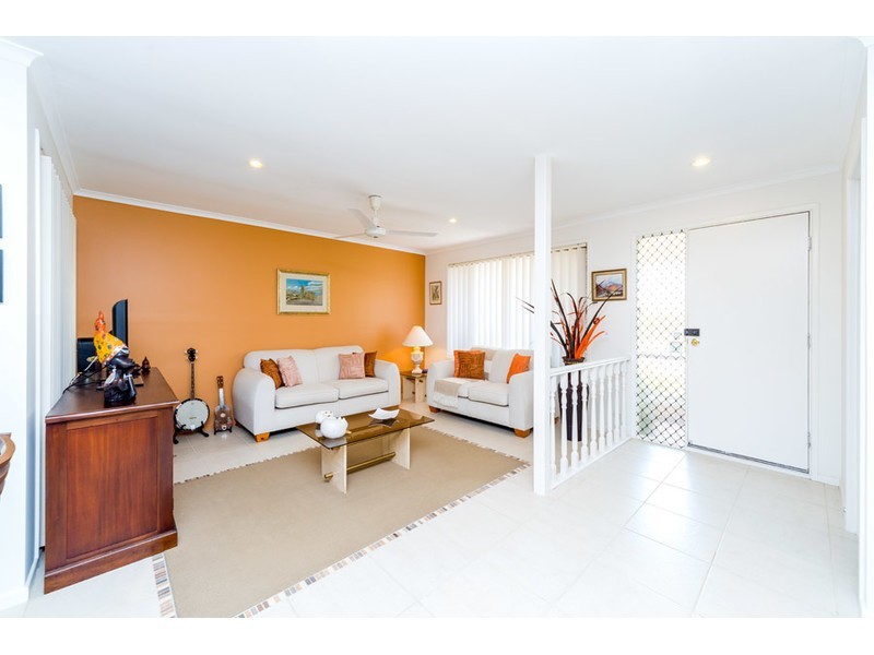 15 Thompson Street, Biggera Waters QLD 4216
