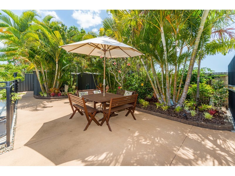 15 Thompson Street, Biggera Waters QLD 4216
