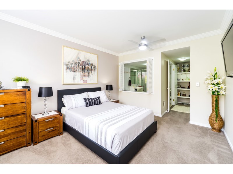 12/82-86 Limetree Parade, Runaway Bay QLD 4216