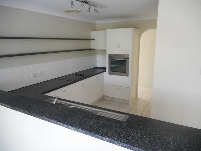 18 Masters Street, Arundel QLD 4214