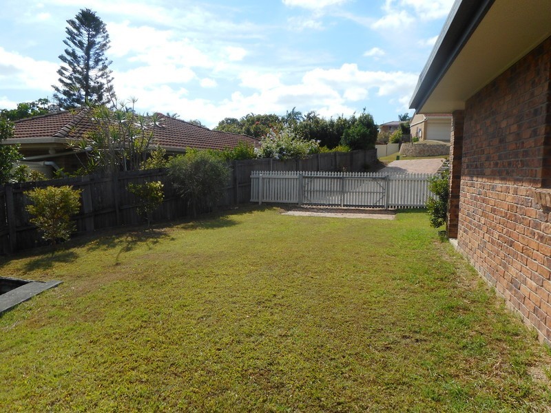 18 Masters Street, Arundel QLD 4214