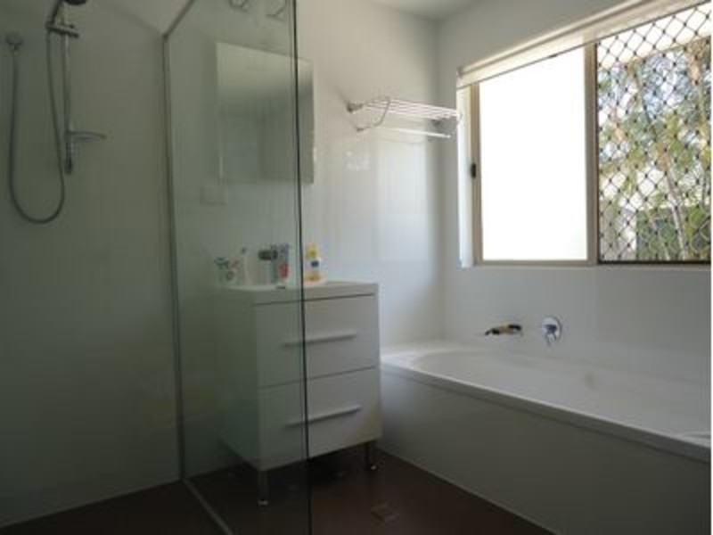 2/5 Brady Drive, Coombabah QLD 4216