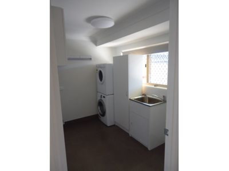 2/5 Brady Drive, Coombabah QLD 4216