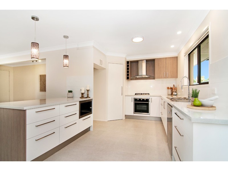 21 Menindee Avenue, Coombabah QLD 4216