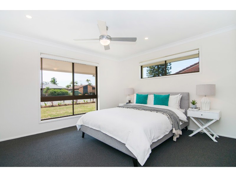 21 Menindee Avenue, Coombabah QLD 4216