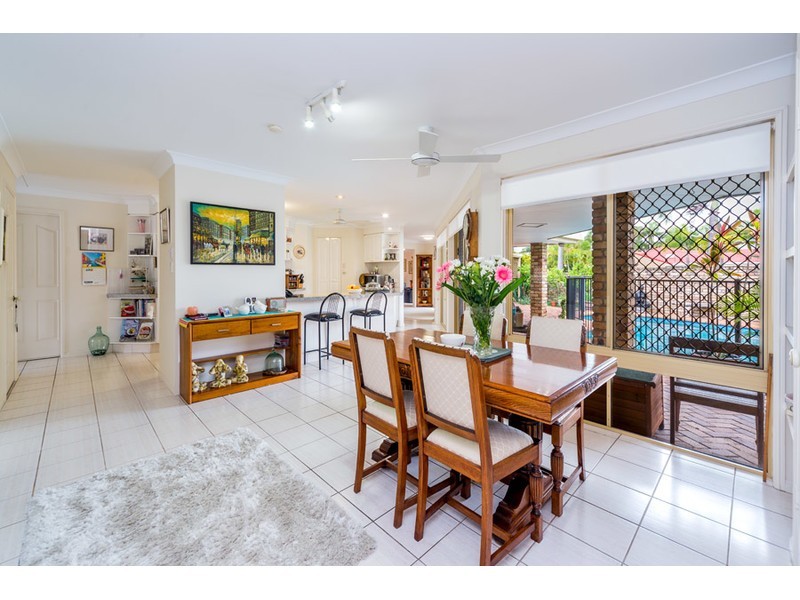 82 Pebble Beach Drive, Runaway Bay QLD 4216