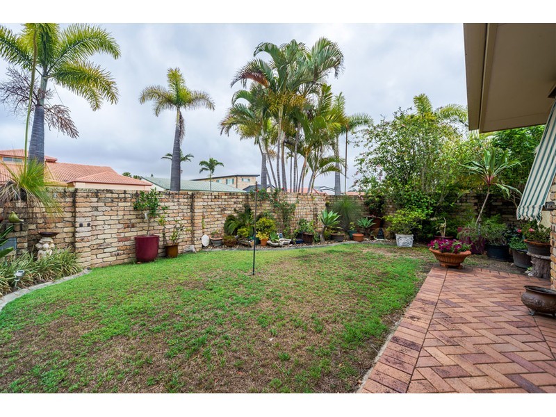 82 Pebble Beach Drive, Runaway Bay QLD 4216