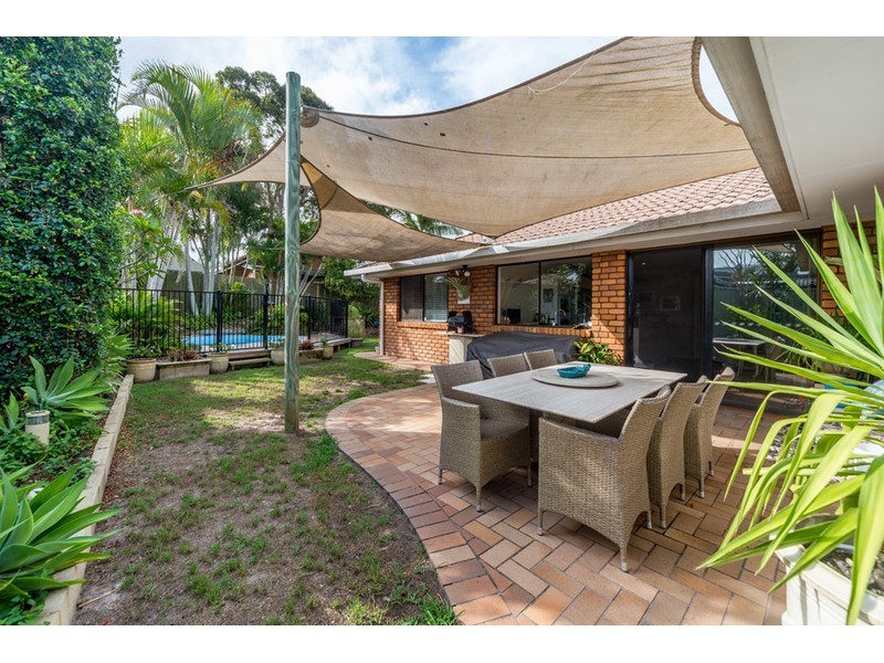 36 Camelot Crescent, Hollywell QLD 4216