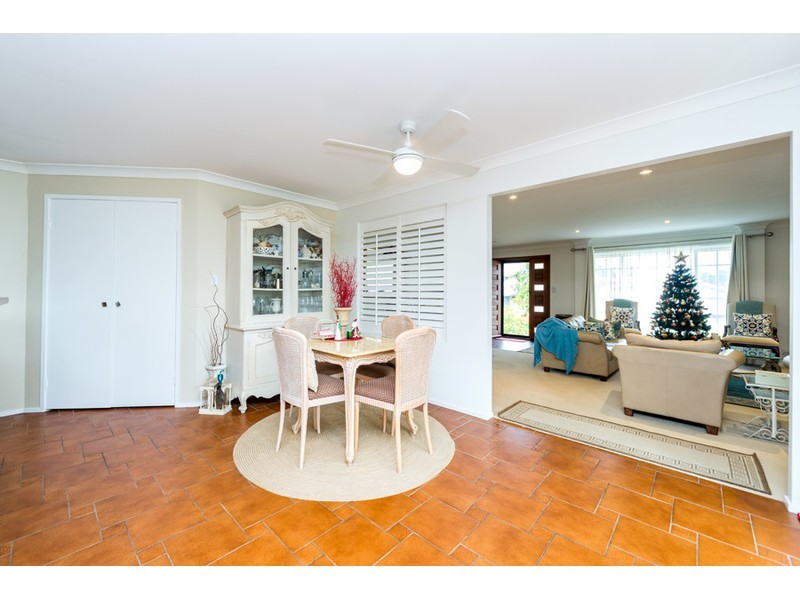 36 Camelot Crescent, Hollywell QLD 4216