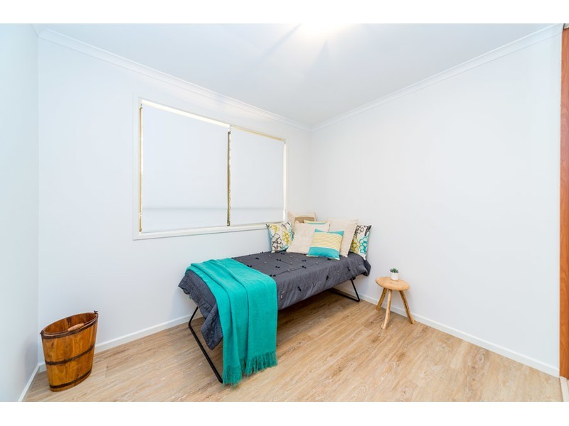 16 Plover Avenue, Paradise Point QLD 4216