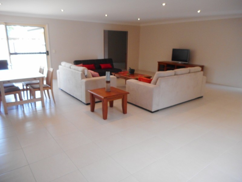 43 Inverness Way, Parkwood QLD 4214