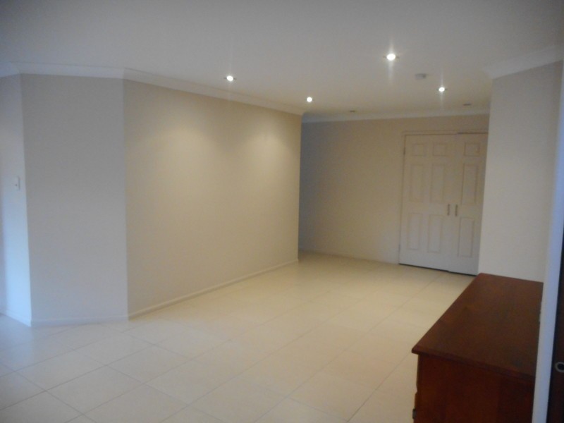 43 Inverness Way, Parkwood QLD 4214