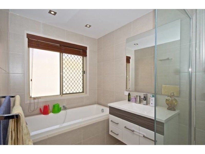 43 Inverness Way, Parkwood QLD 4214