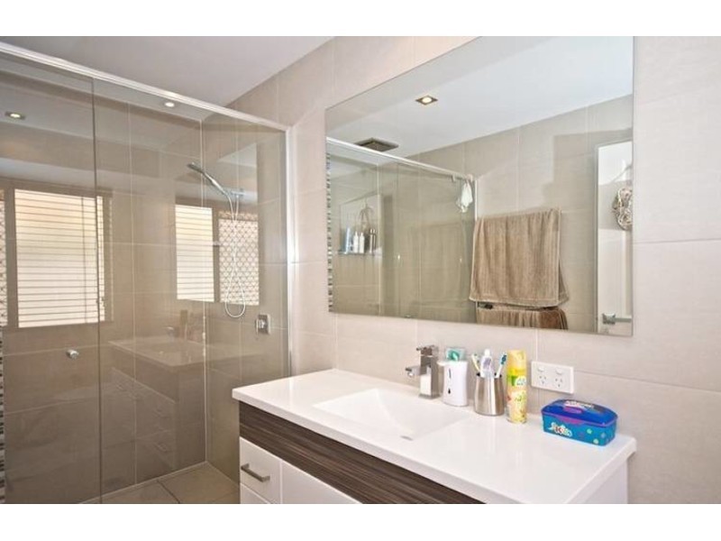 43 Inverness Way, Parkwood QLD 4214