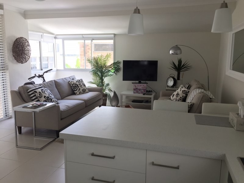 4/312 Marine Parade, Labrador QLD 4215