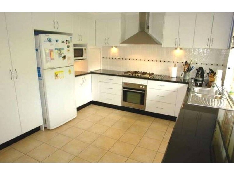 19 Crampton Court, Parkwood QLD 4214