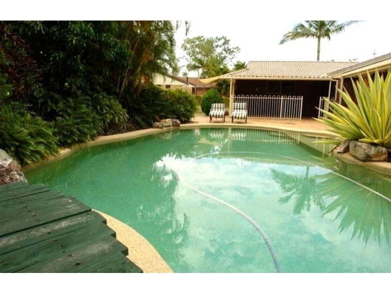 19 Crampton Court, Parkwood QLD 4214