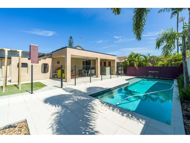 10 Barrine Crescent, Coombabah QLD 4216