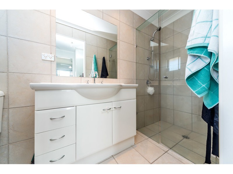 10 Barrine Crescent, Coombabah QLD 4216