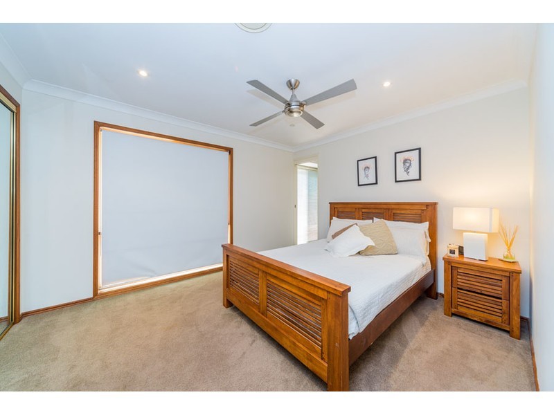 37 Cockleshell Court, Runaway Bay QLD 4216