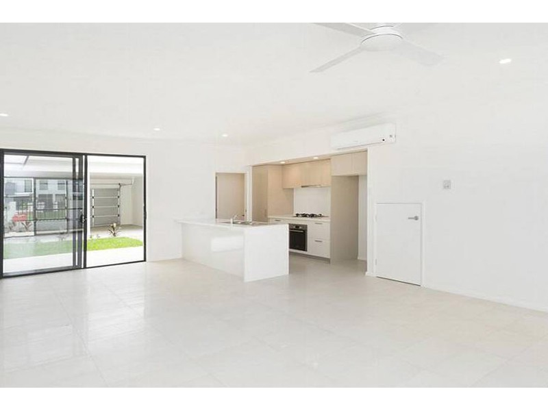35 Park Lane, Hope Island QLD 4212