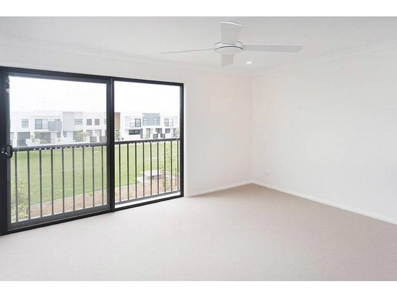 35 Park Lane, Hope Island QLD 4212