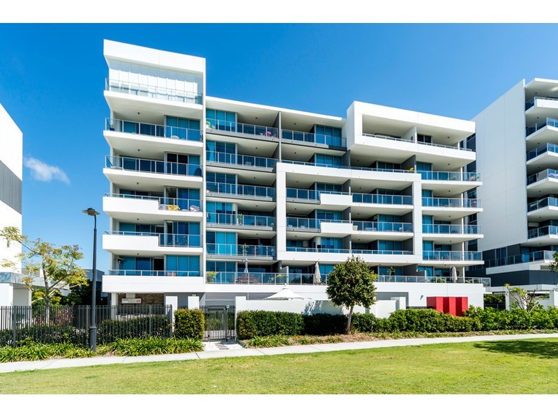 401/11 Compass Drive, Biggera Waters QLD 4216