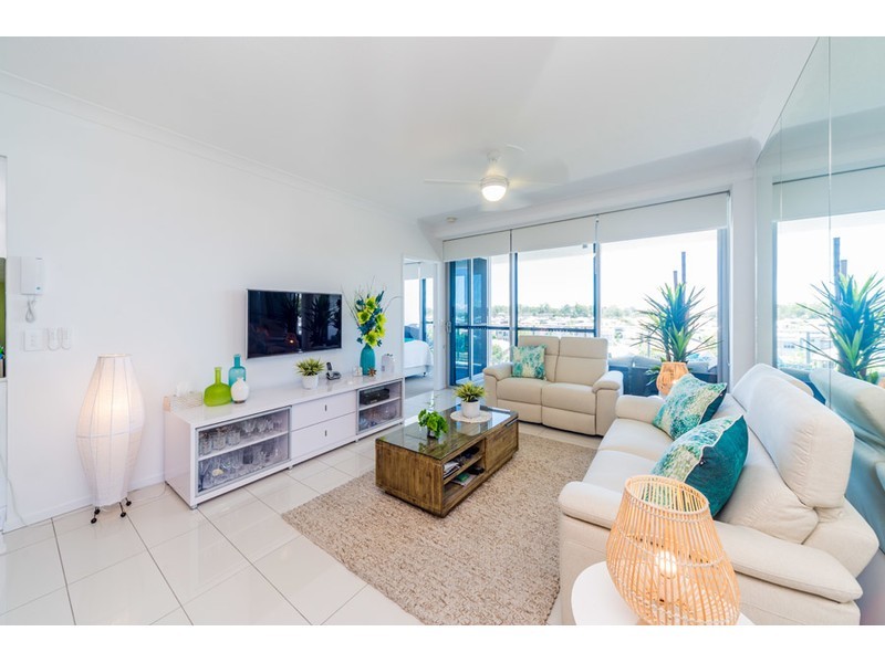 401/11 Compass Drive, Biggera Waters QLD 4216