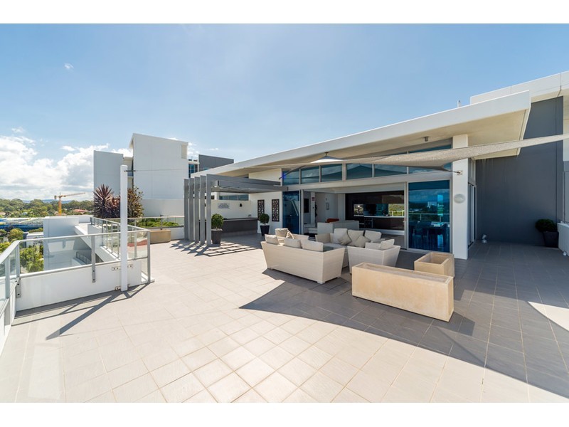 401/11 Compass Drive, Biggera Waters QLD 4216