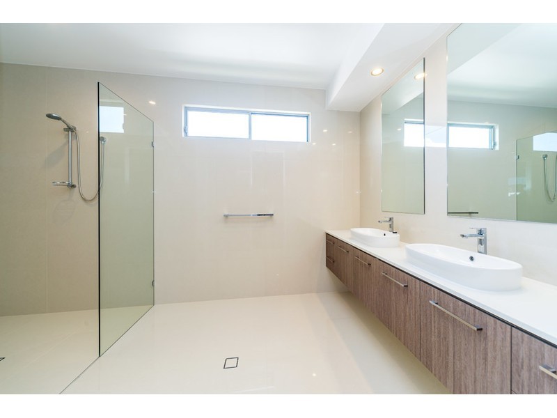 1/12 Matina Street, Biggera Waters QLD 4216