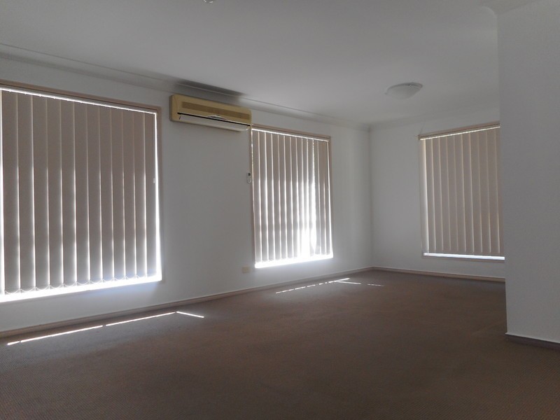 4 Zoeller Drive, Parkwood QLD 4214